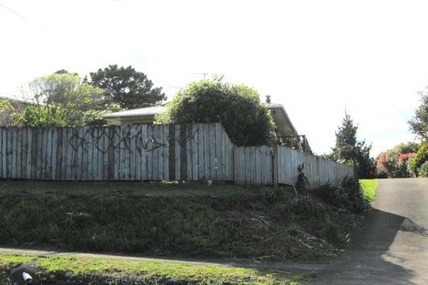 Photo of property in 2 Northfield Road, Waitakere, Auckland, 0816