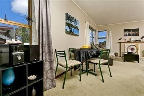 Photo of property in 6 Camrose Place, Glenfield, Auckland, 0629