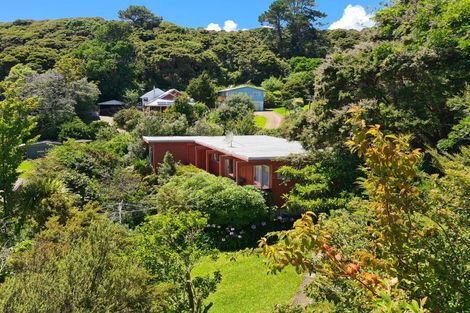 Photo of property in 36 Puriri Road, Te Kouma, Coromandel, 3581