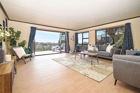 Photo of property in 24 Danbury Drive, Torbay, Auckland, 0630