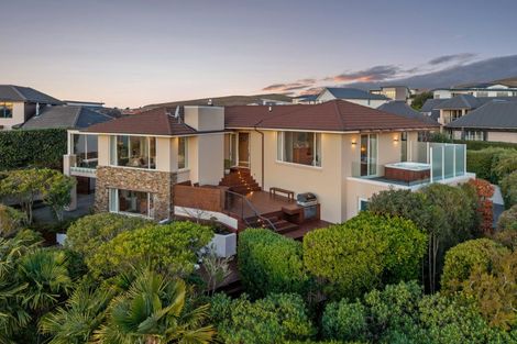 Photo of property in 6 Stonewall Place, Huntsbury, Christchurch, 8022