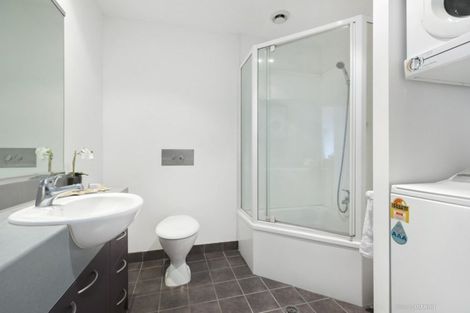 Photo of property in St Peters Apartments, 1e/192 Willis Street, Te Aro, Wellington, 6011