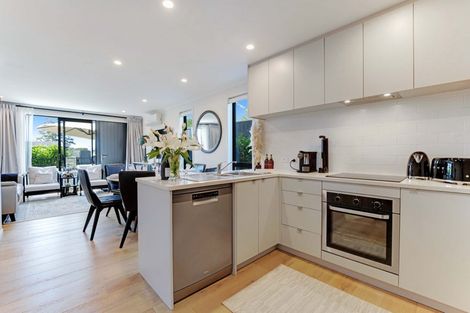 Photo of property in 8 Patariki Way, Beach Haven, Auckland, 0626