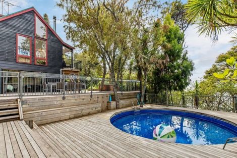 Photo of property in 91 Wood Bay Road, Titirangi, Auckland, 0604