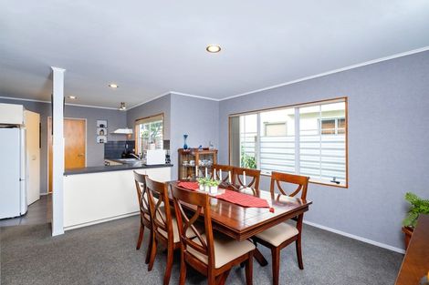 Photo of property in 2/102 Southampton Street West, Hastings, 4122