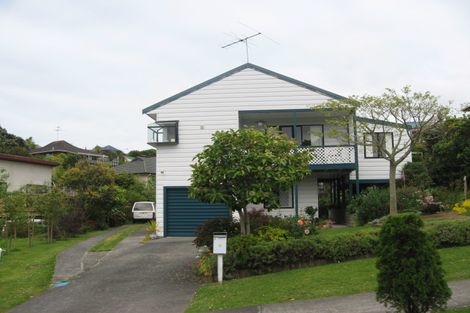 Photo of property in 1/4 Kenneth Hopper Place, Manly, Whangaparaoa, 0930