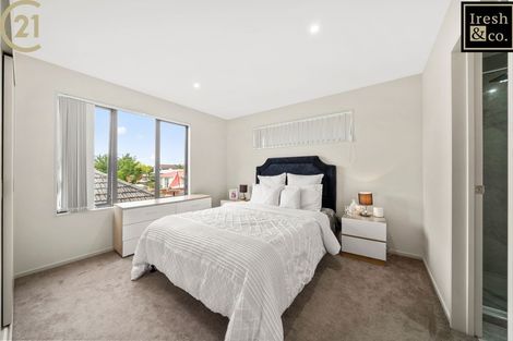 Photo of property in 11a Kent Road, Manurewa, Auckland, 2102