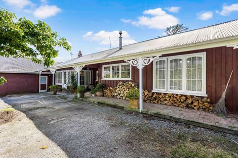 Photo of property in 98 Hanham Road, Kumeu, 0891