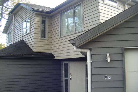 Photo of property in 8 The Rosebowl, Sunnyhills, Auckland, 2010