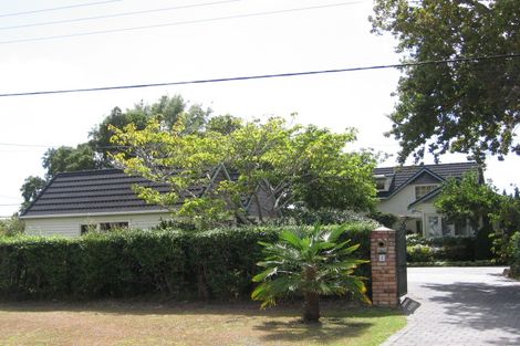 Photo of property in 3 Braemar Road, Castor Bay, Auckland, 0620