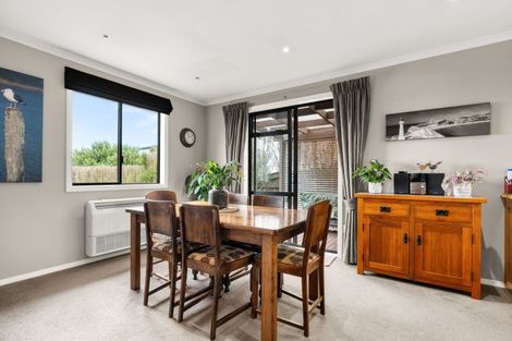 Photo of property in 17 Puriri Crescent, Lansdowne, Masterton, 5810