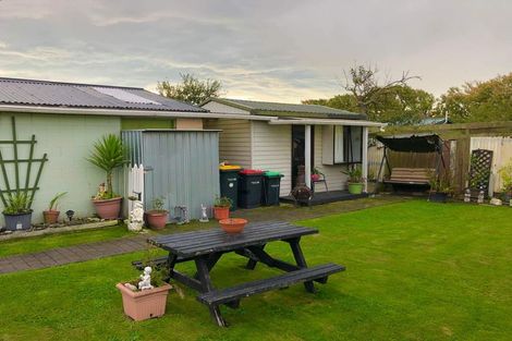 Photo of property in 46 Frensham Crescent, Woolston, Christchurch, 8062