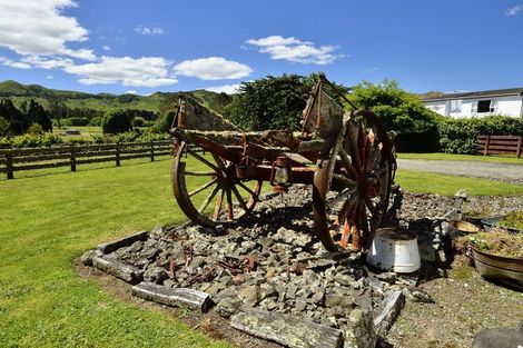 Photo of property in 18 King Street, Motu, Te Karaka, 4092