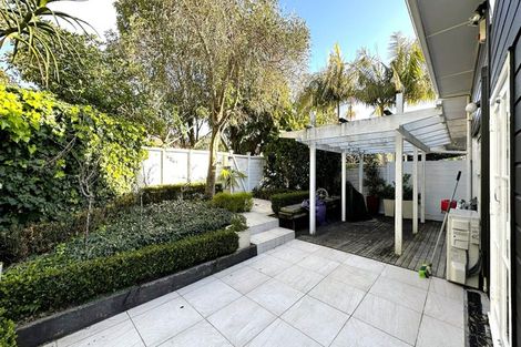 Photo of property in 1/1 Saratoga Avenue, Herne Bay, Auckland, 1011