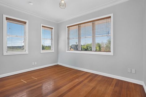 Photo of property in 960a Oneriri Road, Kaiwaka, 0573