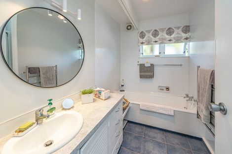 Photo of property in 3 Exeter Crescent, Springvale, Whanganui, 4501