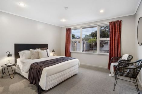 Photo of property in 1/23 Sunnynook Road, Forrest Hill, Auckland, 0620