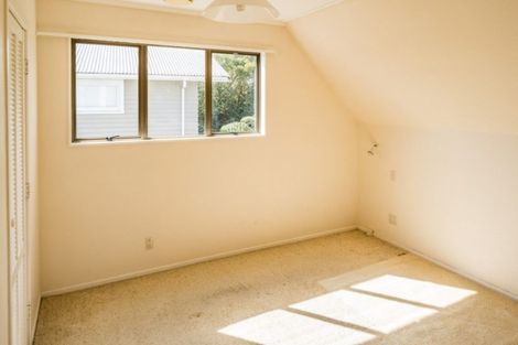 Photo of property in 68 Kahu Road, Paremata, Porirua, 5024