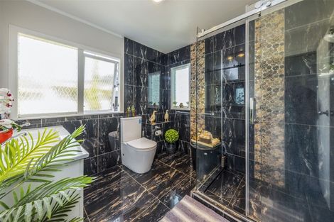 Photo of property in 13a Roys Road, Weymouth, Auckland, 2103