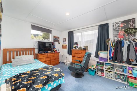 Photo of property in 22 De Castro Place, Titahi Bay, Porirua, 5022