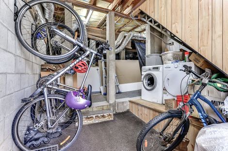 Photo of property in 3 Dillon Place, Hamilton East, Hamilton, 3216