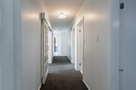 Photo of property in 61 Milton Road, Bluff Hill, Napier, 4110