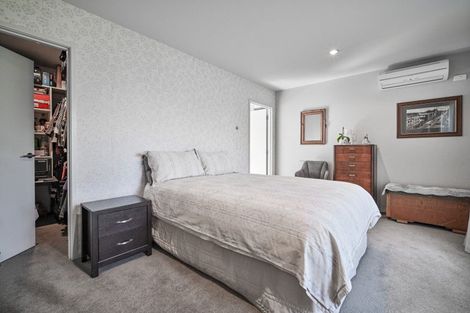 Photo of property in 16 Hikanui Drive, Havelock North, 4130