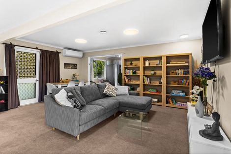 Photo of property in 21 Elliott Street, Taradale, Napier, 4112