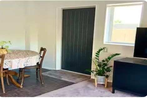 Photo of property in 1 Hoskins Avenue, Hillsborough, Auckland, 1042