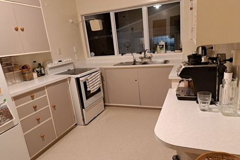 Photo of property in 131 Akaroa Drive, Maupuia, Wellington, 6022