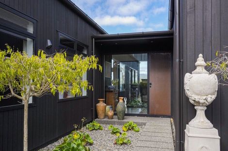 Photo of property in 162 Kawaha Point Road, Kawaha Point, Rotorua, 3010