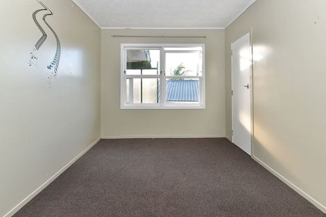 Photo of property in 7 Kaipara Crescent, Helensville, 0800