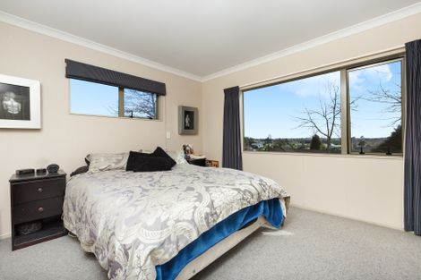 Photo of property in 2 Lysaght Place, Welcome Bay, Tauranga, 3112