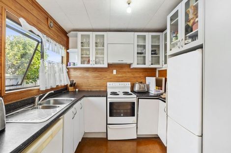 Photo of property in 1/19 Montgomery Avenue, Belmont, Auckland, 0622