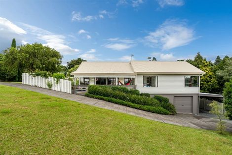 Photo of property in 3 Emery Grove, Bayview, Auckland, 0629