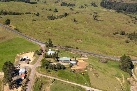 Photo of property in 15 Karuhiruhi Road, Oue, Kaikohe, 0473