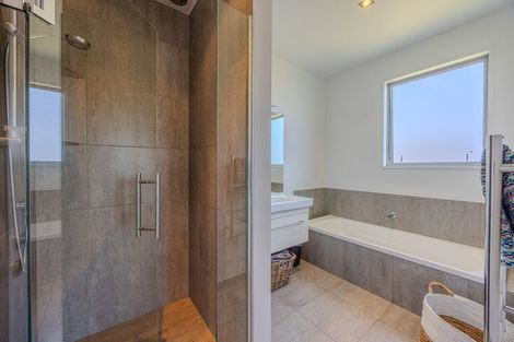 Photo of property in 60 West Meadows Drive, Wanaka, 9305