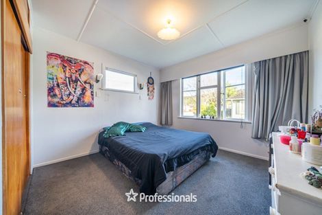 Photo of property in 24 Roberts Street, Wainuiomata, Lower Hutt, 5014