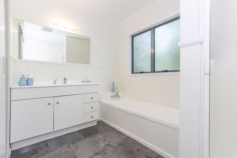 Photo of property in 171c Titirangi Road, New Lynn, Auckland, 0600