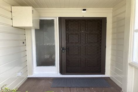 Photo of property in 96 Derwent Street, Island Bay, Wellington, 6023