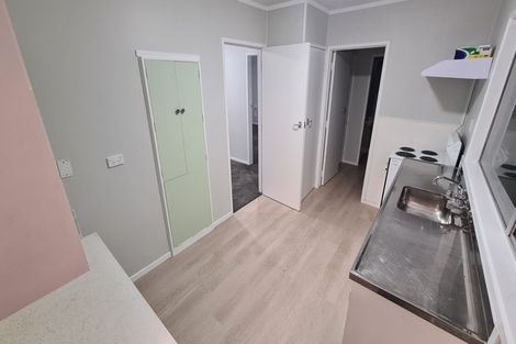 Photo of property in 3/26 Carrington Road, Point Chevalier, Auckland, 1025