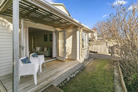 Photo of property in 39 Tuatoru Street, Eastbourne, Lower Hutt, 5013