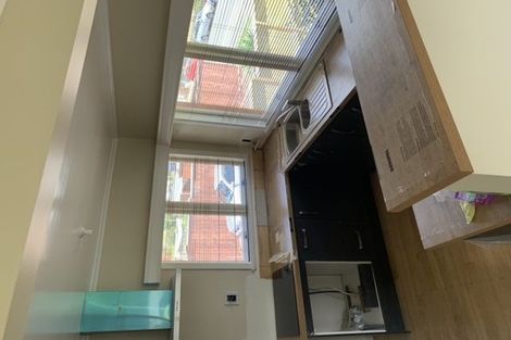 Photo of property in 1/16 Shakespeare Road, Milford, Auckland, 0620