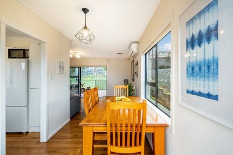 Photo of property in 2/539 Glenfield Road, Glenfield, Auckland, 0629