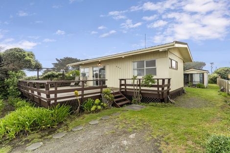 Photo of property in 224 Marine Parade, Otaki Beach, Otaki, 5512