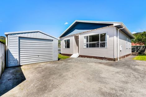 Photo of property in 18a Bush Street, Naenae, Lower Hutt, 5011