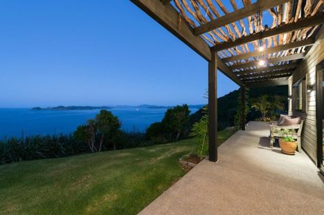 Photo of property in 98 Pukematu Lane, Russell, 0202