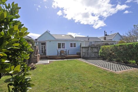 Photo of property in 12 Sale Street, Napier South, Napier, 4110