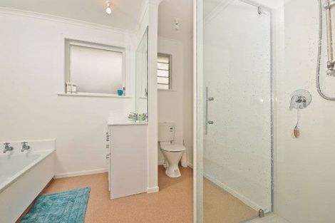 Photo of property in 36 Cecil Street, St Andrews, Hamilton, 3200