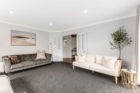 Photo of property in 8 Tararua Close, Aotea, Porirua, 5024